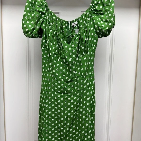green emerald velvet dress Reformation Marlowe Mini Dress in Cilantro Size Small  Ernest Grace